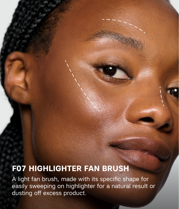 HIGHLIGHTER FAN BRUSH F07